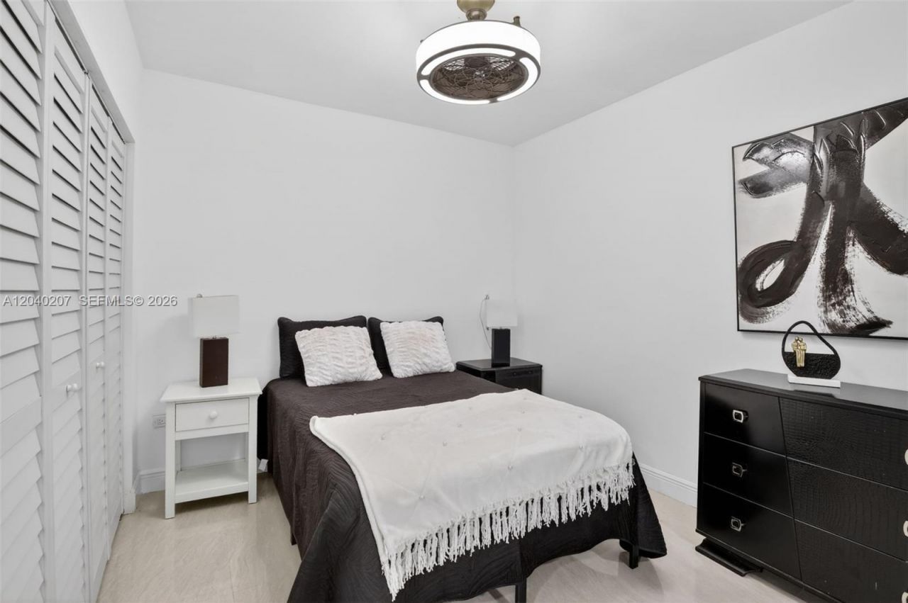 2711 Arthur St , Hollywood, FL 33020 Photo