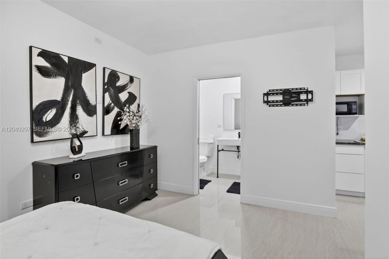 2711 Arthur St , Hollywood, FL 33020 Photo