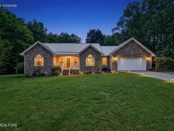 360 Swallows Crossing, Grimsley, TN 38565