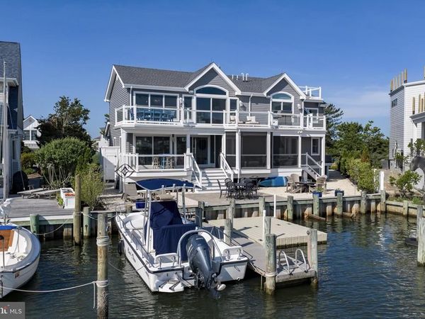 45 BUCKINGHAM AVENUE, HARVEY CEDARS, NJ 08008