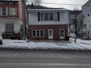 25-27 MAIN, GIRARDVILLE, PA 17935