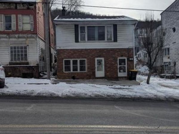 25-27 MAIN , GIRARDVILLE, PA 17935
