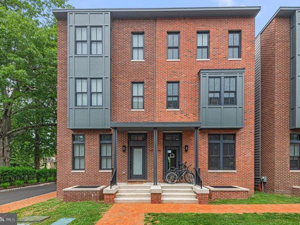117 THORNTON LANE, NEWTOWN, PA 18940