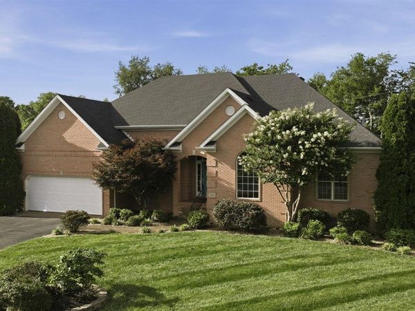 2622 Hayford Place , Bowling Green, KY 42104