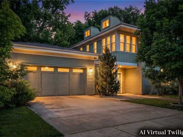 303 SE B Street, Bentonville, AR 72712