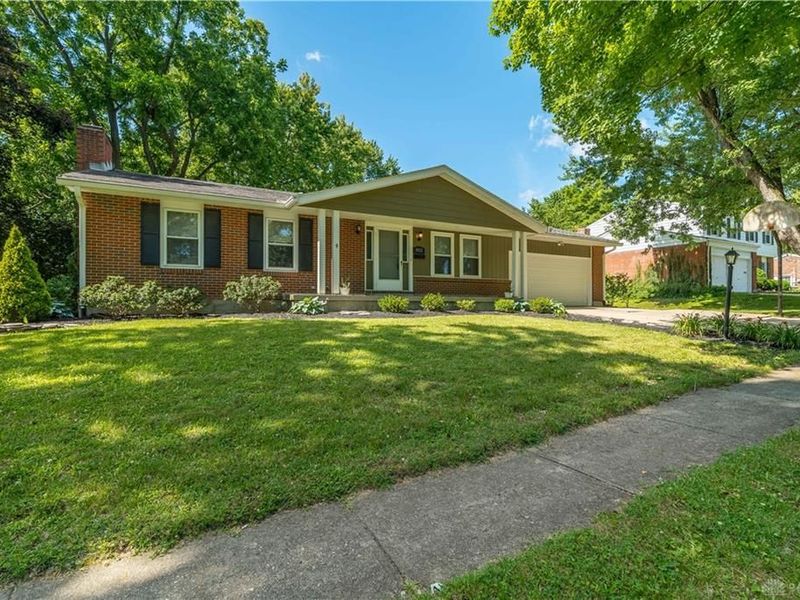 4952 Pepperwood Drive, Riverside, OH 45424 Photo 2