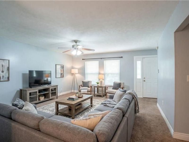 4952 Pepperwood Drive, Riverside, OH 45424 Photo 6