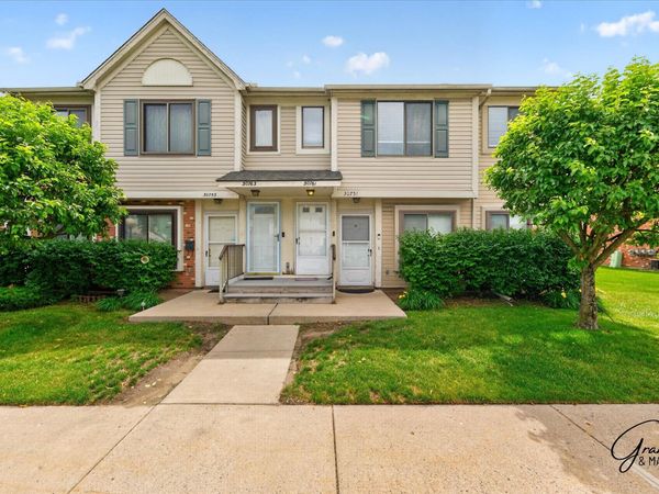 30761 Hidden Pines Lane, Roseville, MI 48066