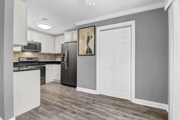 7911 Windfern Court photo 4