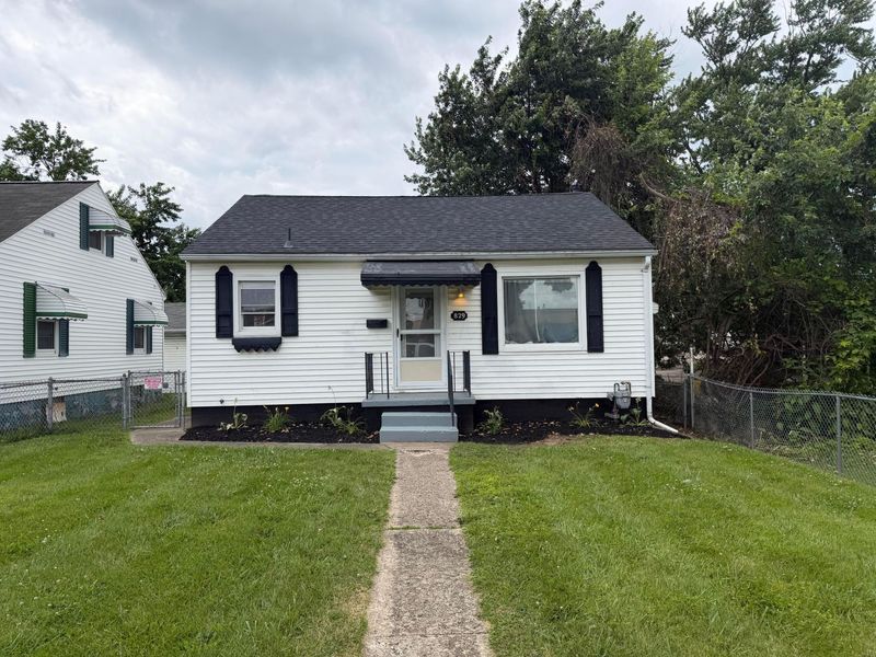 829 Goodwin Avenue, Lancaster, OH 43130 Photo 1
