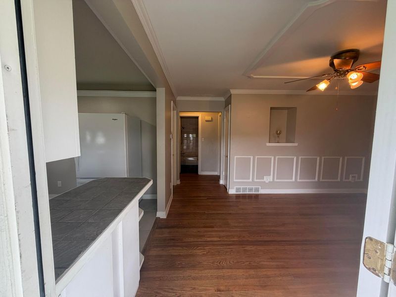 829 Goodwin Avenue, Lancaster, OH 43130 Photo 2
