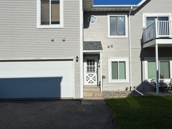 3309 15th Avenue S, Unit D, Fargo, ND 58103