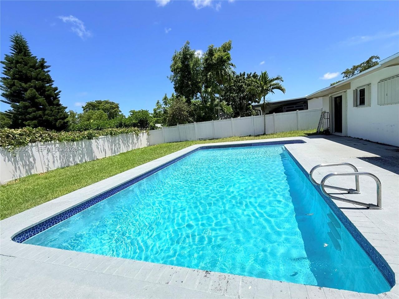 18133 SW 93rd Ave , Palmetto Bay, FL 33157 Photo
