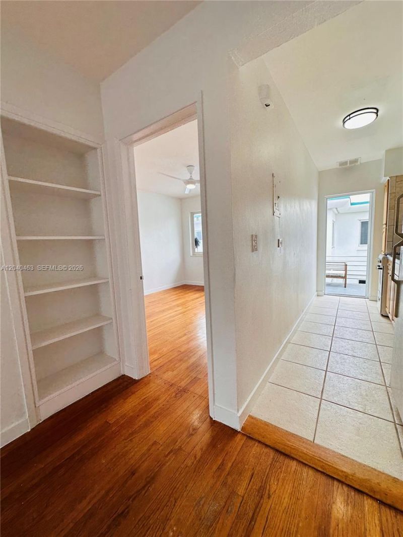 2045 Calais Dr , Unit 7, Miami Beach, FL 33141 Photo