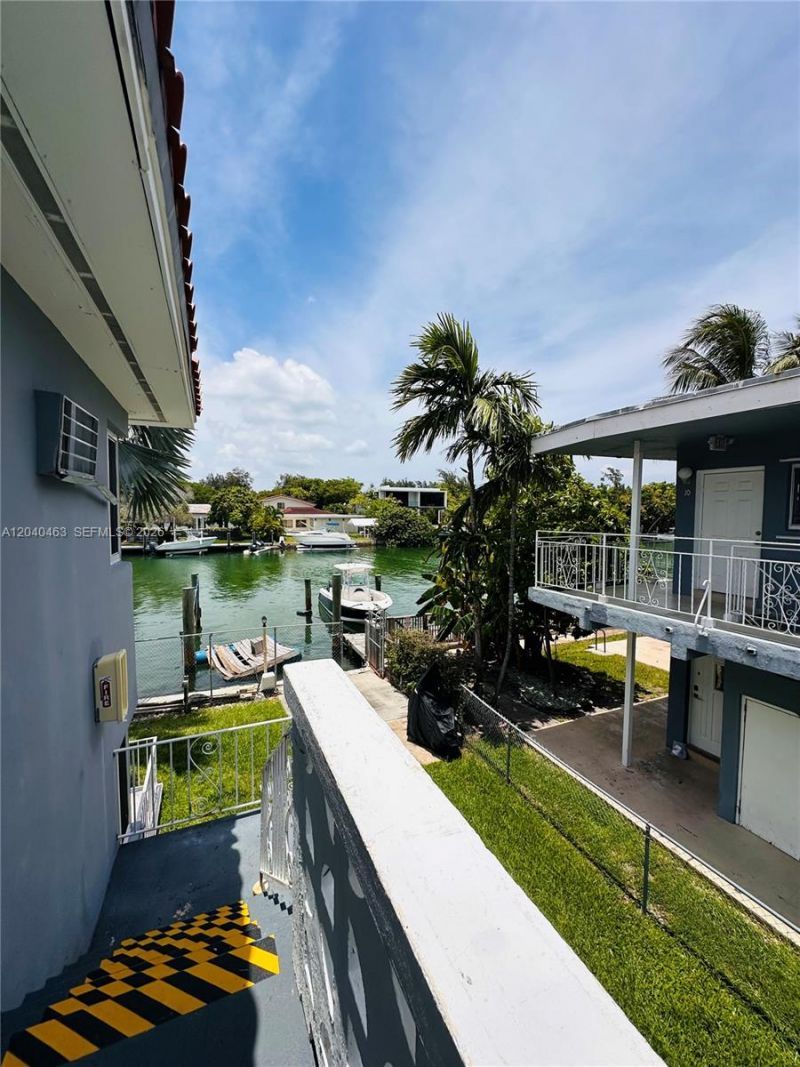2045 Calais Dr , Unit 7, Miami Beach, FL 33141 Photo