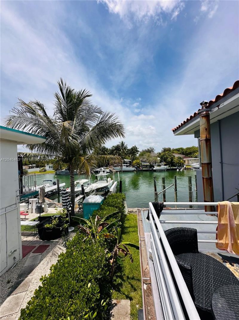 2045 Calais Dr , Unit 7, Miami Beach, FL 33141 Photo