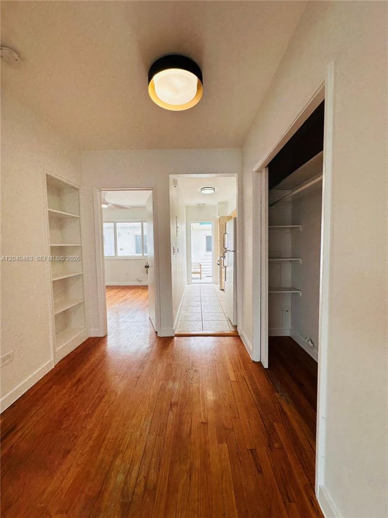 2045 Calais Dr , Unit 7, Miami Beach, FL 33141 Photo