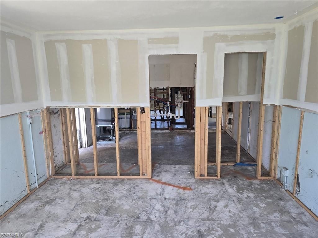 4919 E Riverside Dr, Fort Myers, FL 33905 Photo