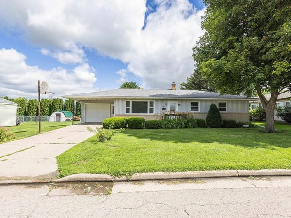 415 W Benton Street, Cuba City, WI 53807