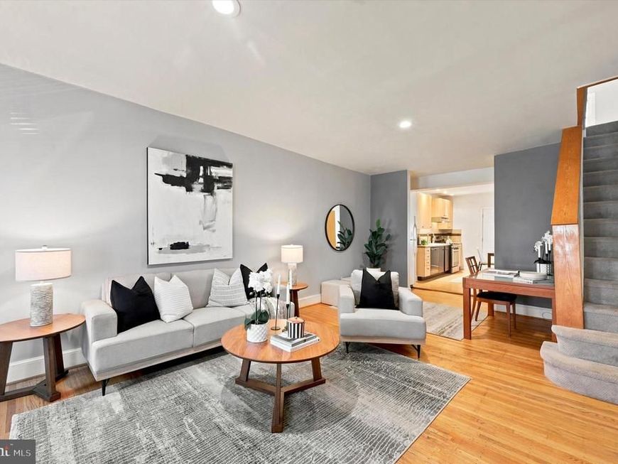 318 Durfor Street, Philadelphia, PA 19148 Main Photo