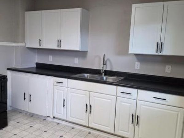 102 E OAK STREET , FRACKVILLE, PA 17931