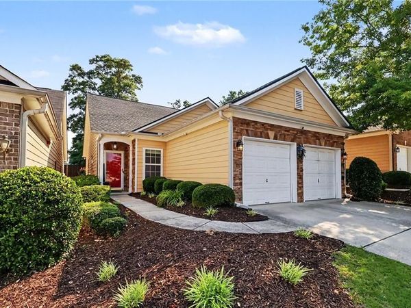 2104 Appaloosa Way , Conyers, GA 30012