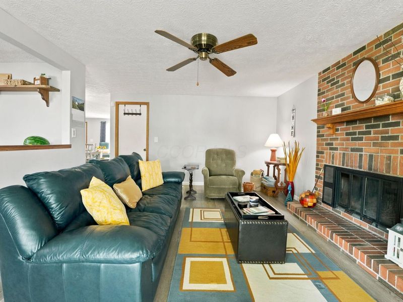 4913 Pear Tree Court, Columbus, OH 43230 Photo 8
