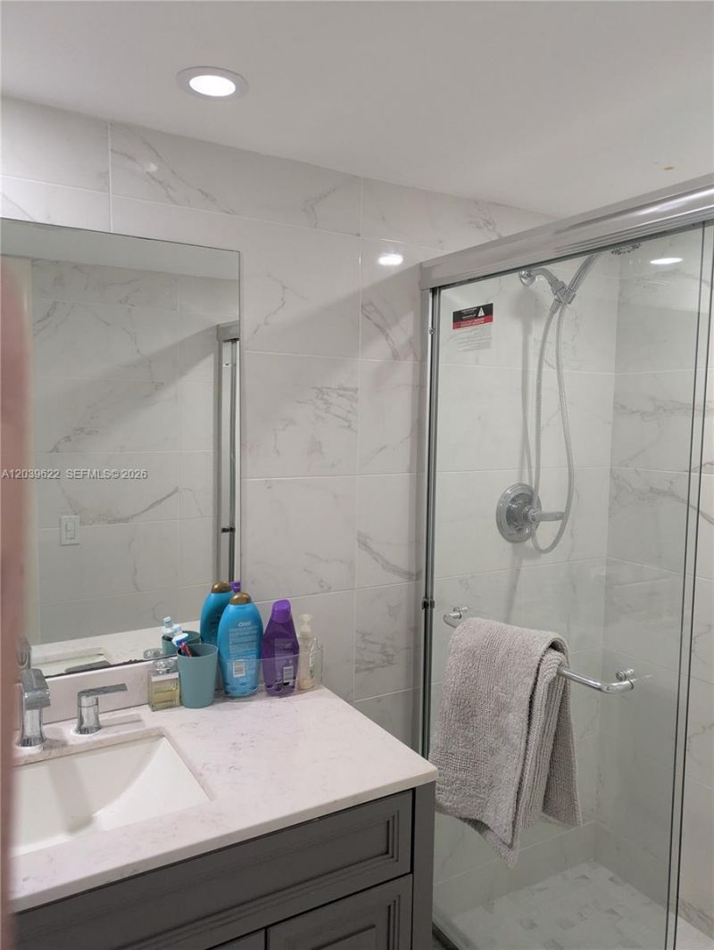 1849 S Ocean Dr , Unit 1407, Hallandale Beach, FL 33009 Photo