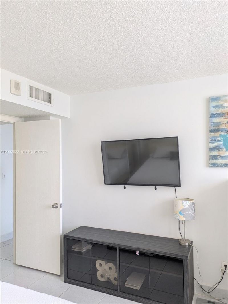 1849 S Ocean Dr , Unit 1407, Hallandale Beach, FL 33009 Photo