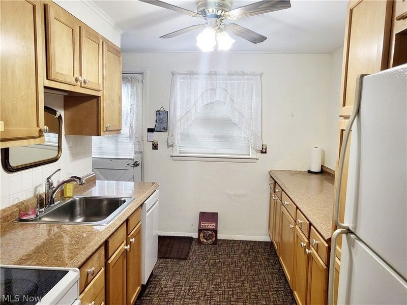 2874 Grant Street, Lorain, OH 44052 Photo 10