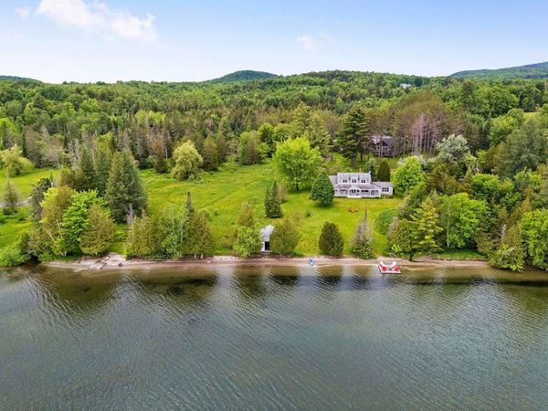 824 North Shore Road, Greensboro, VT 05841