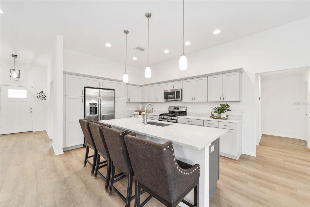6557 Mcknight Loop, The Villages, FL 34762 Photo