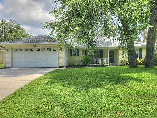 755 Rolling Hill Drive, Sebastian, FL 32958