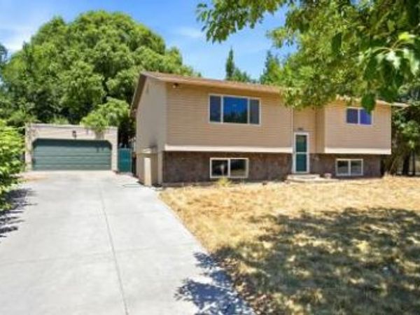 462 W 2225 S, Clearfield, UT 84015