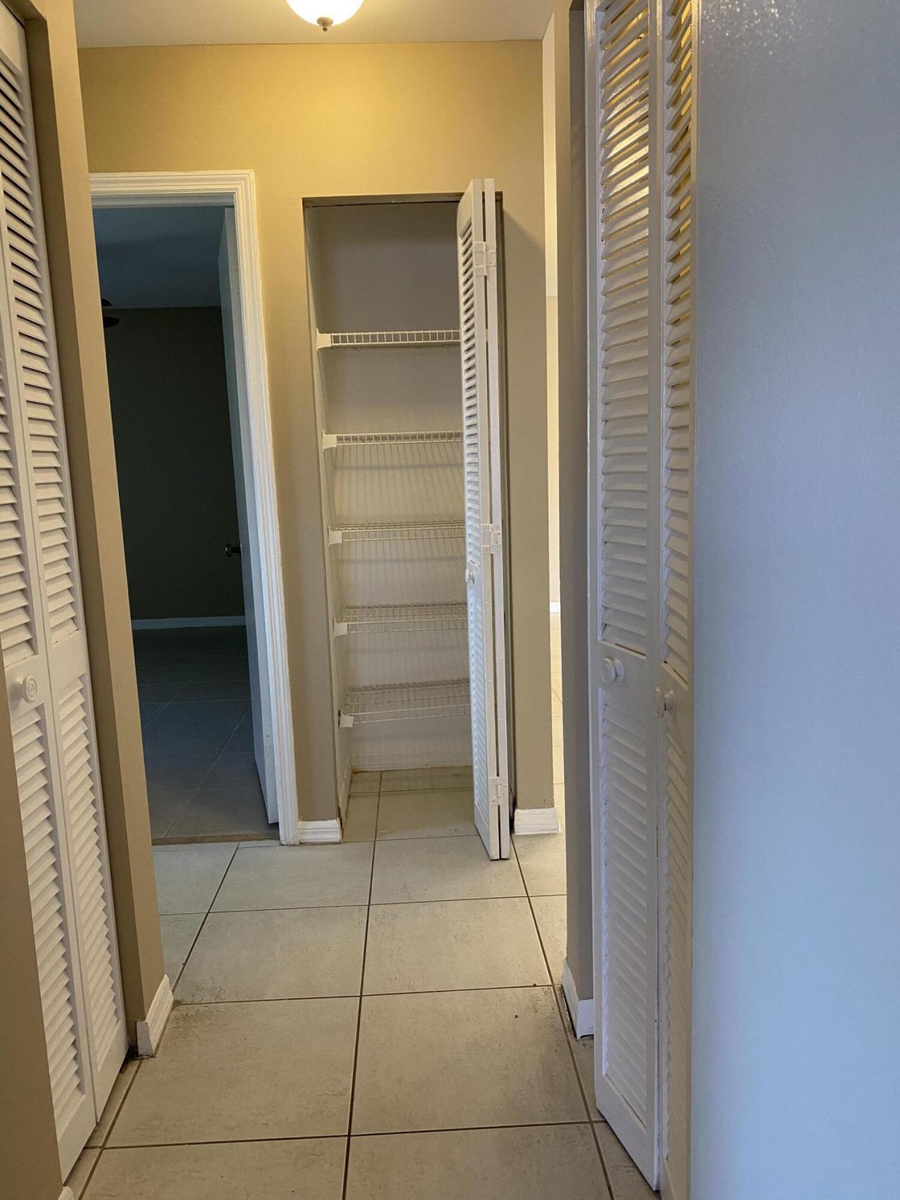 4302 Woodstock Drive, Unit B, West Palm Beach, FL 33409 Photo