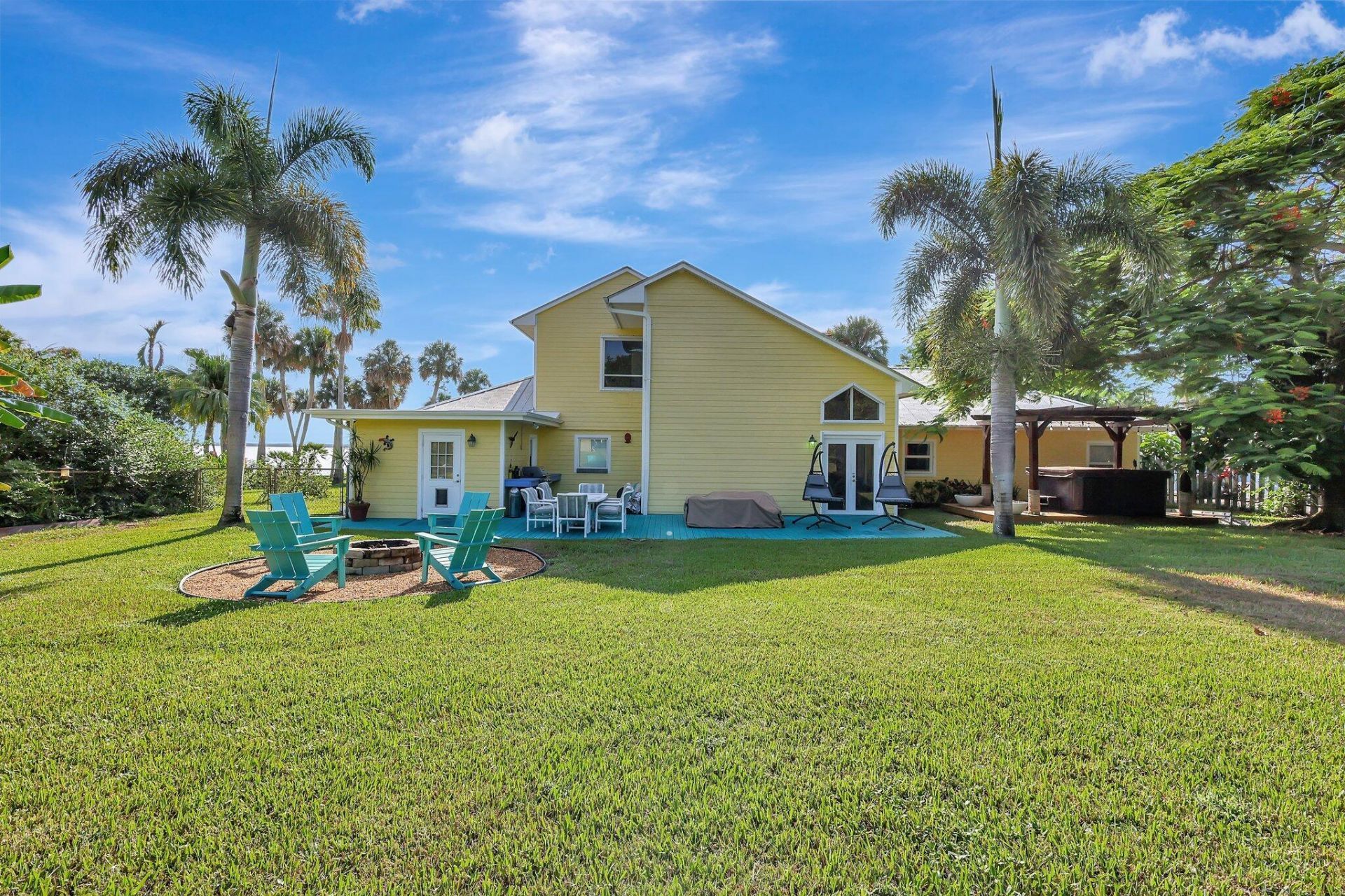 7501 S Indian River Drive, Fort Pierce, FL 34982 Photo