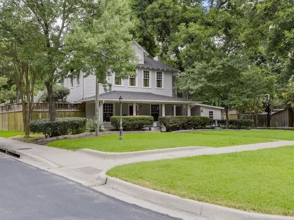 708 W Marvin Avenue, Waxahachie, TX 75165