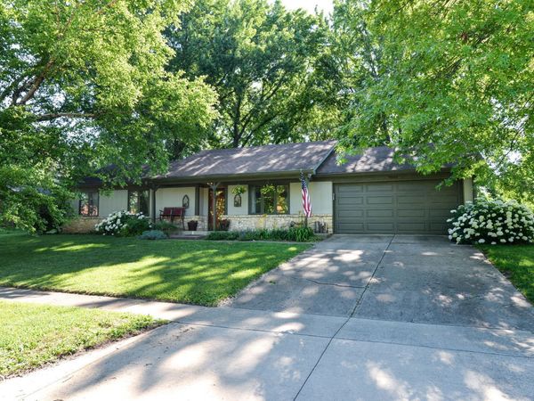 1085 Waterford Drive , Greenwood, IN 46142