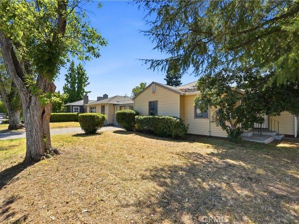 1002 Lochbrae Rd, Sacramento, CA 95815