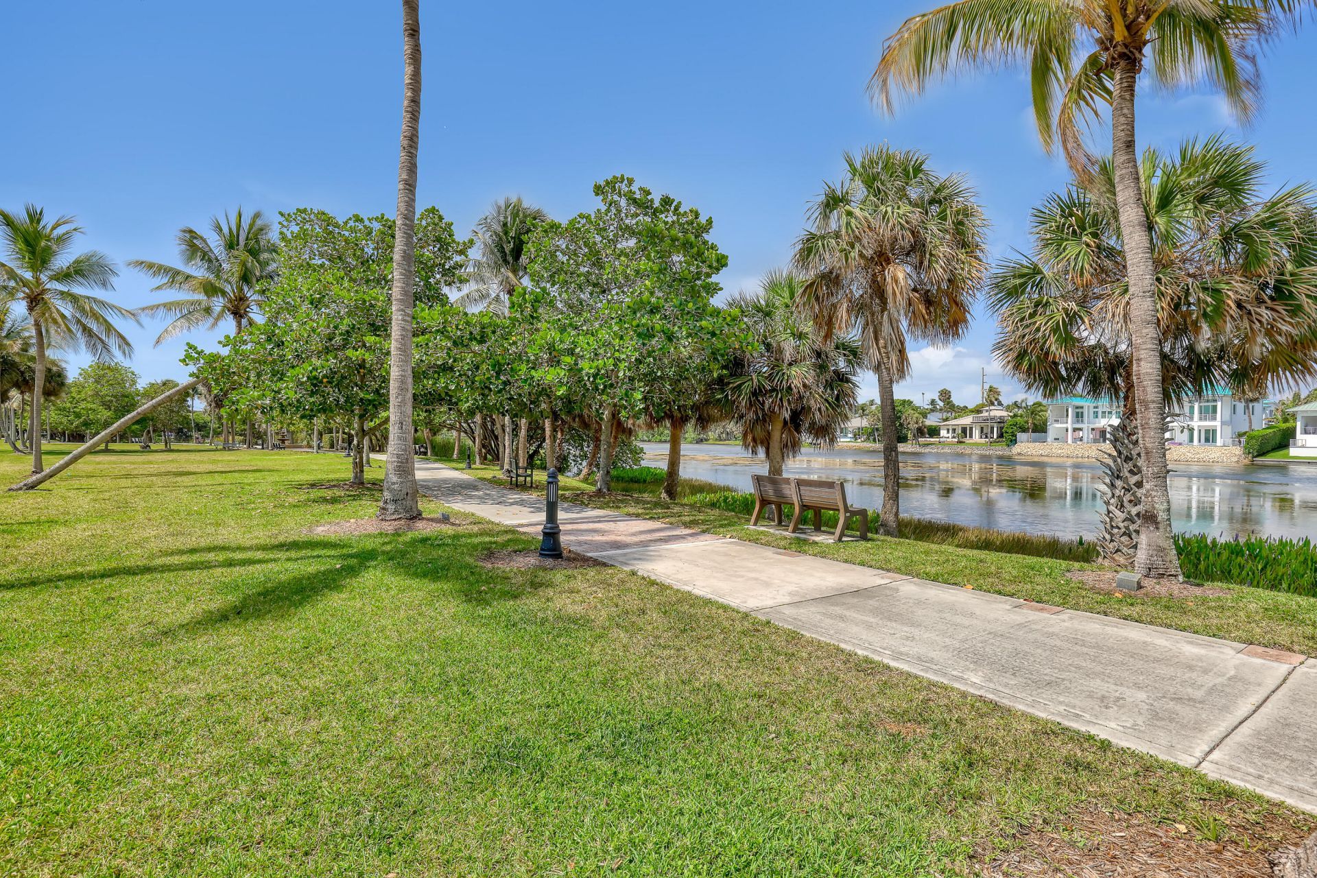 220 Celestial Way, Unit 6, Juno Beach, FL 33408 Photo
