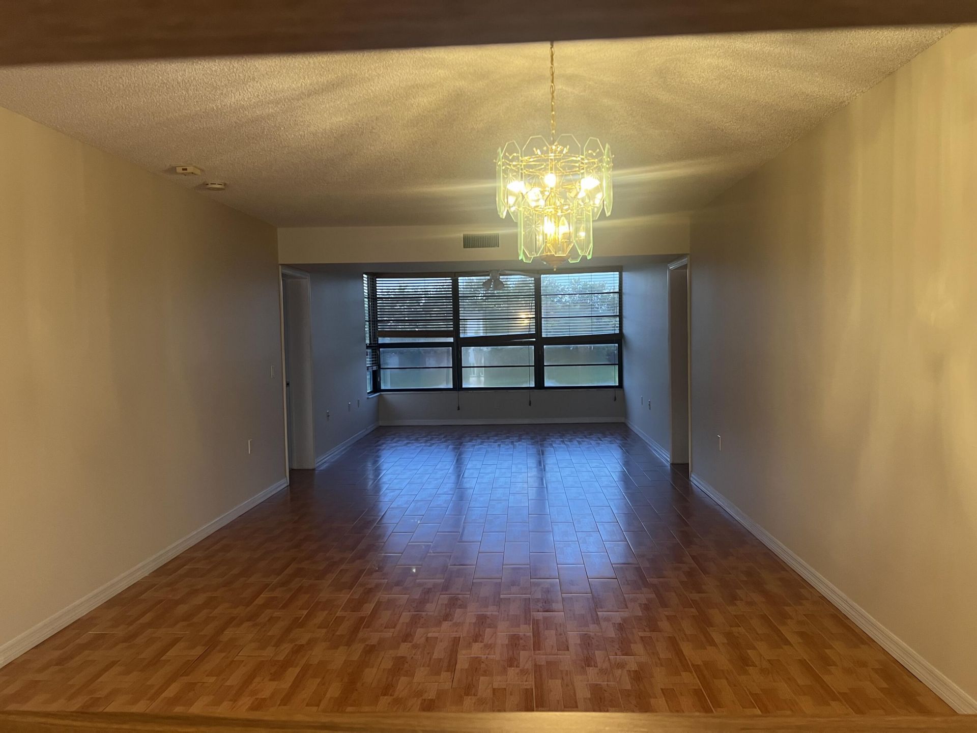 3540 Whitehall Drive, Unit 203, West Palm Beach, FL 33401 Photo