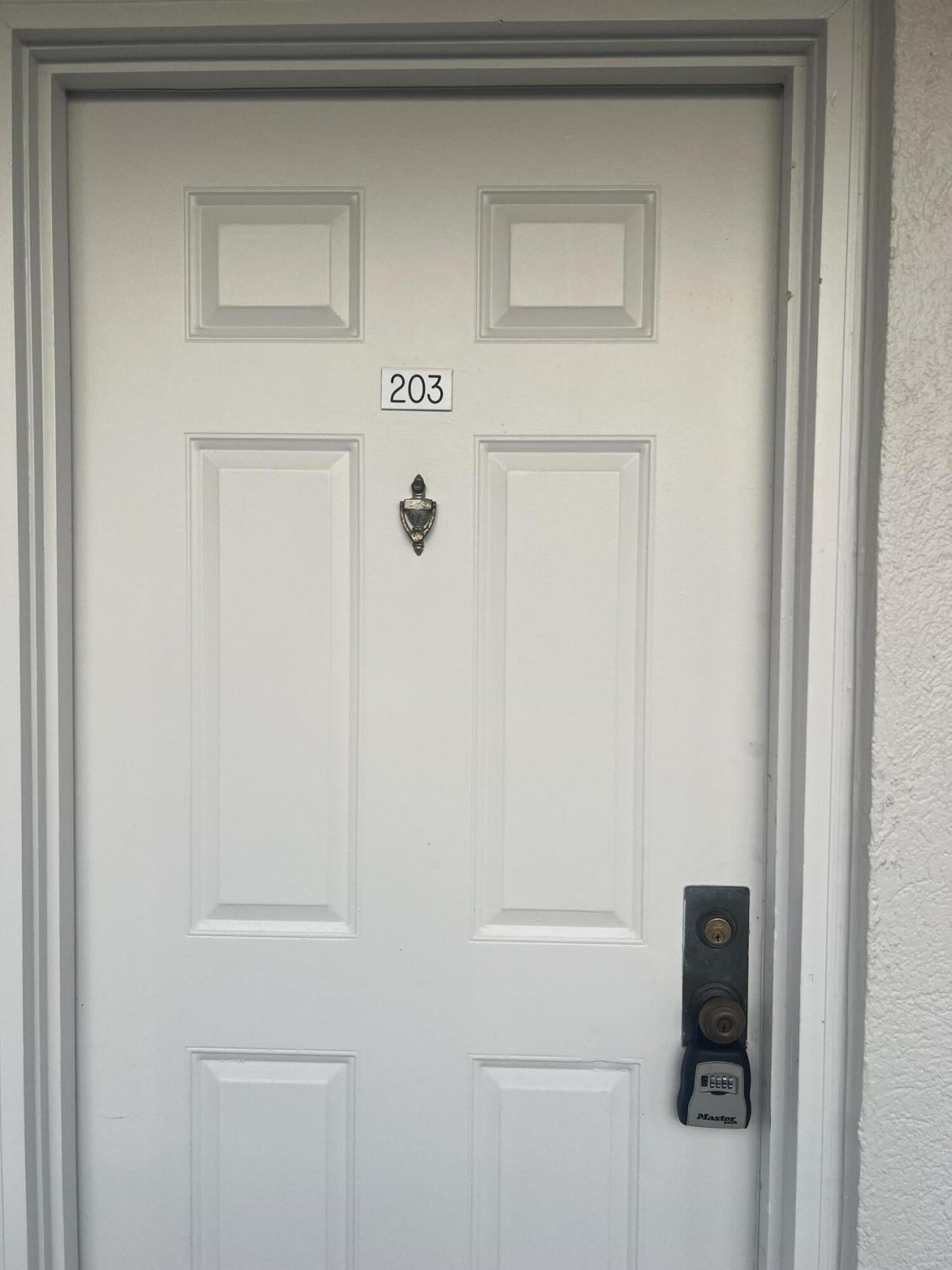3540 Whitehall Drive, Unit 203, West Palm Beach, FL 33401 Photo