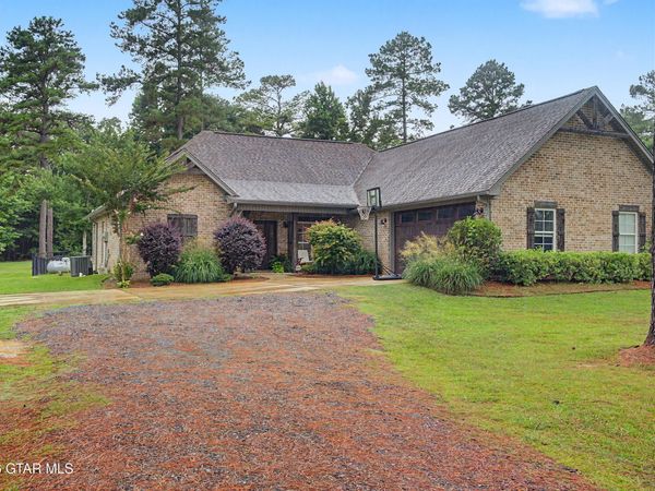 209 New Hope Church Road, Starkville, MS 39759