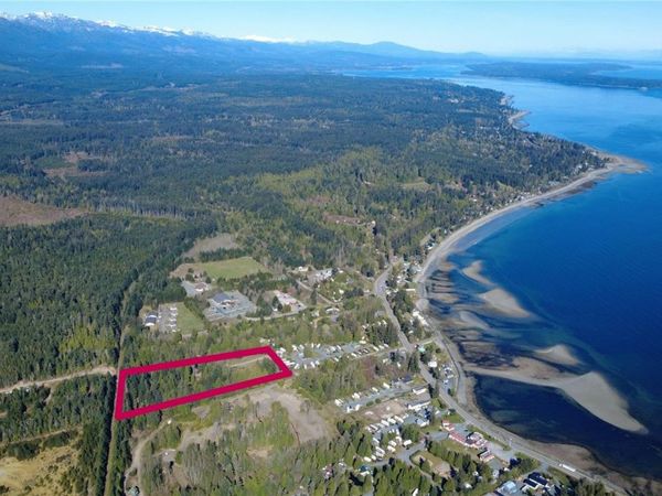 6050 Island Hwy , Unit #B, Qualicum Beach, BC V9K 2E1