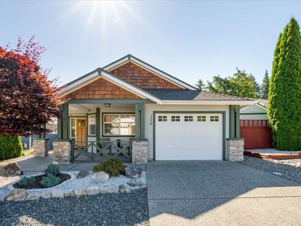 136 Meridian Way , Parksville, BC V9P 2Z2
