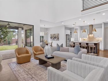 5328 Manett Street, Dallas, TX 75206