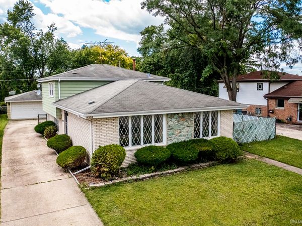9304 Meade Avenue , Oak Lawn, IL 60453