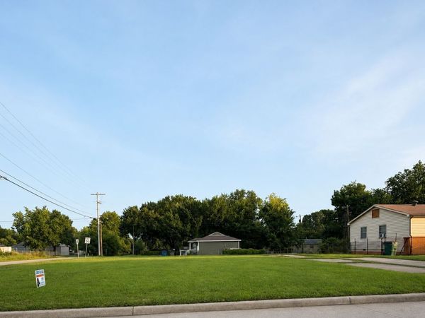 E 51st Place N, Tulsa, OK 74126