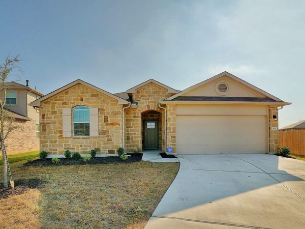 105 Brunnen WAY, Georgetown, TX 78626