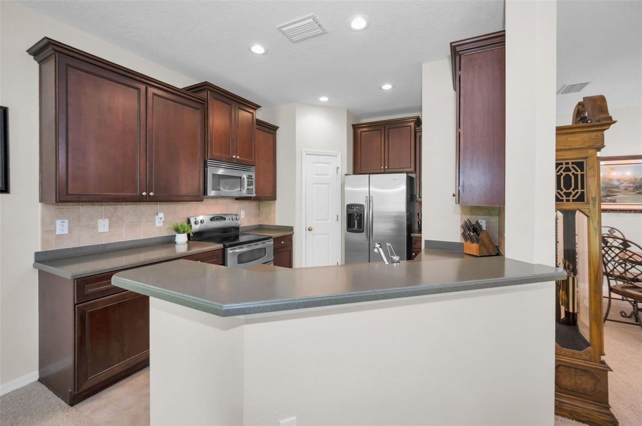 8525 Shallow Creek, New Port Richey, FL 34653 Photo